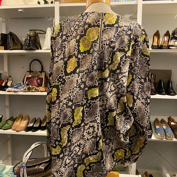 Universal Standard size 18-20 snake print top NWT - Picture 3 of 5